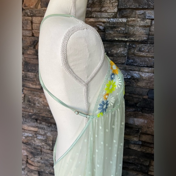 Floral Embroidered Sheer Babydoll Lingerie - Green - Picture 9 of 13